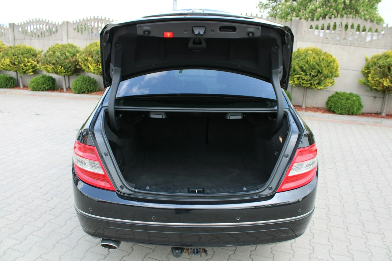 Mercedes C 220 - Zdjęcie 34