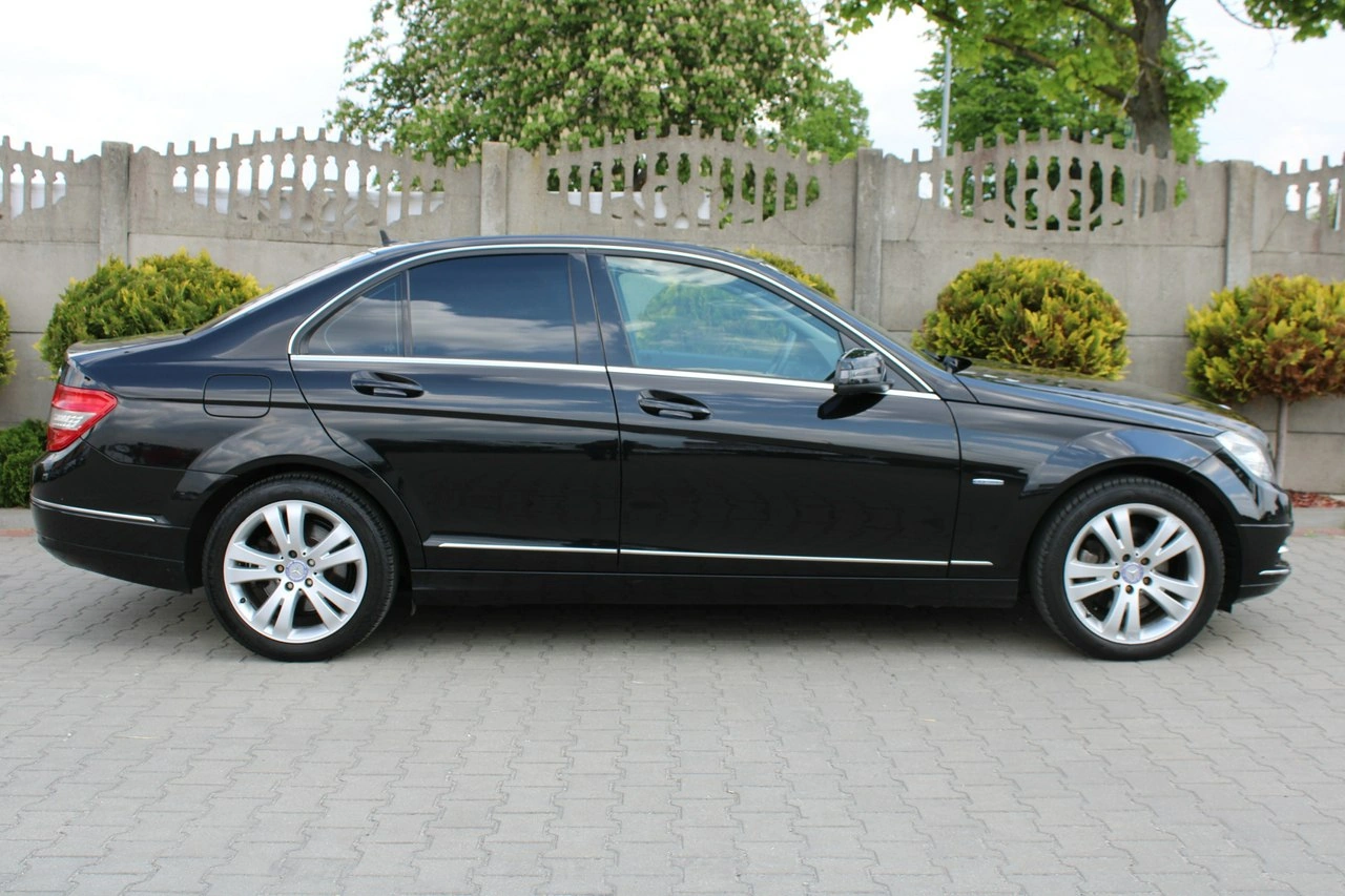 Mercedes C 220 - Zdjęcie 40