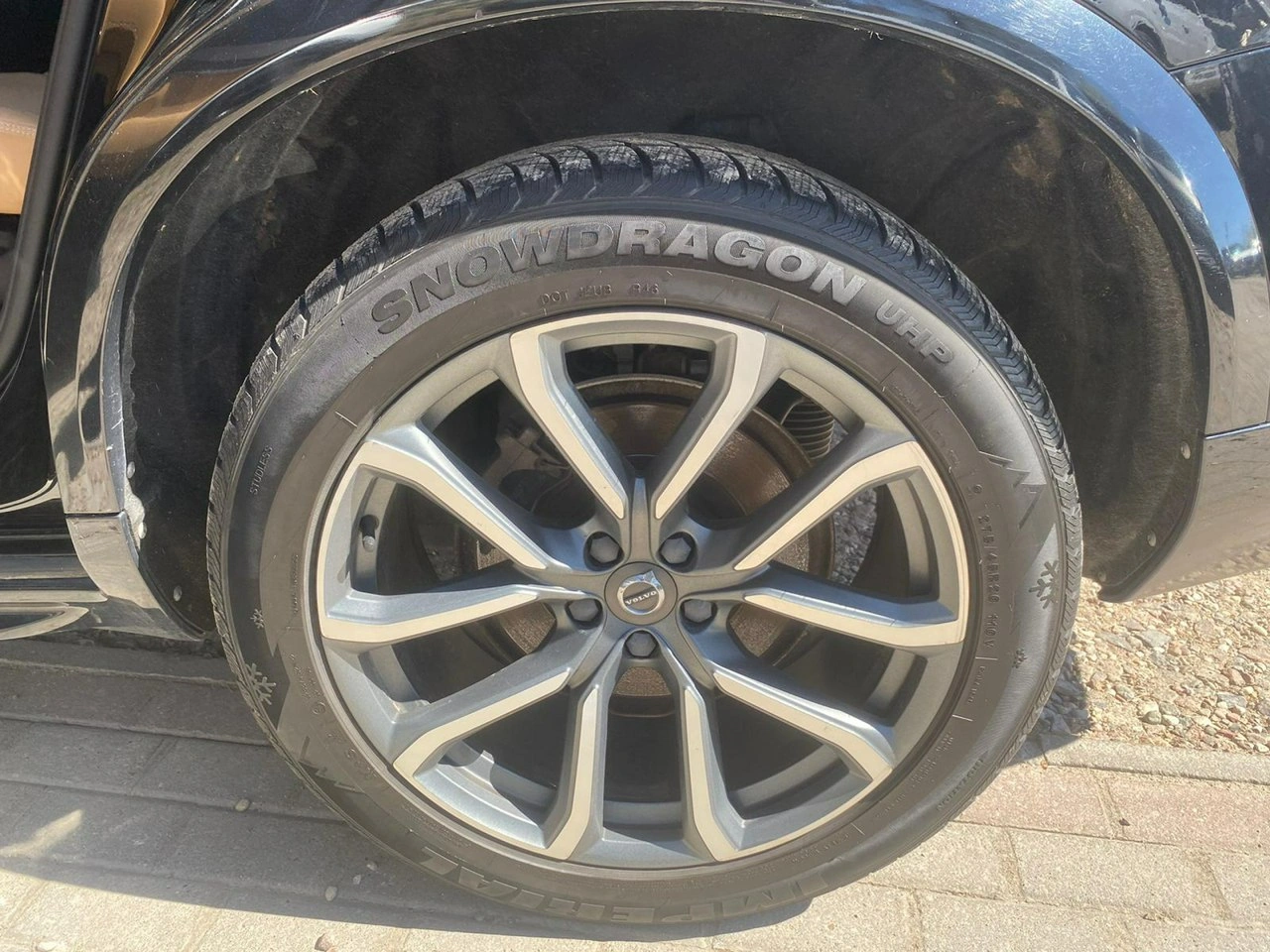 Volvo XC 90 - Zdjęcie 17