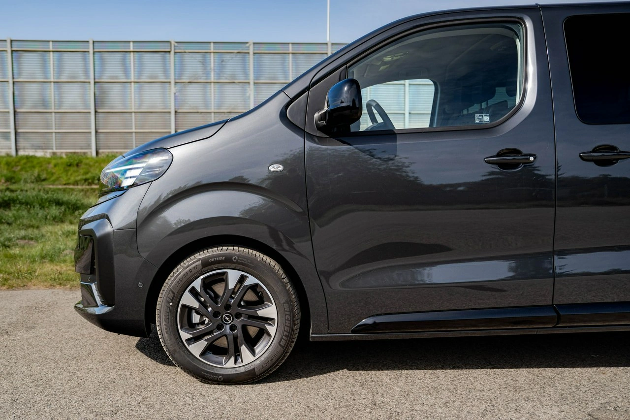 Opel Zafira Life - Zdjęcie 10