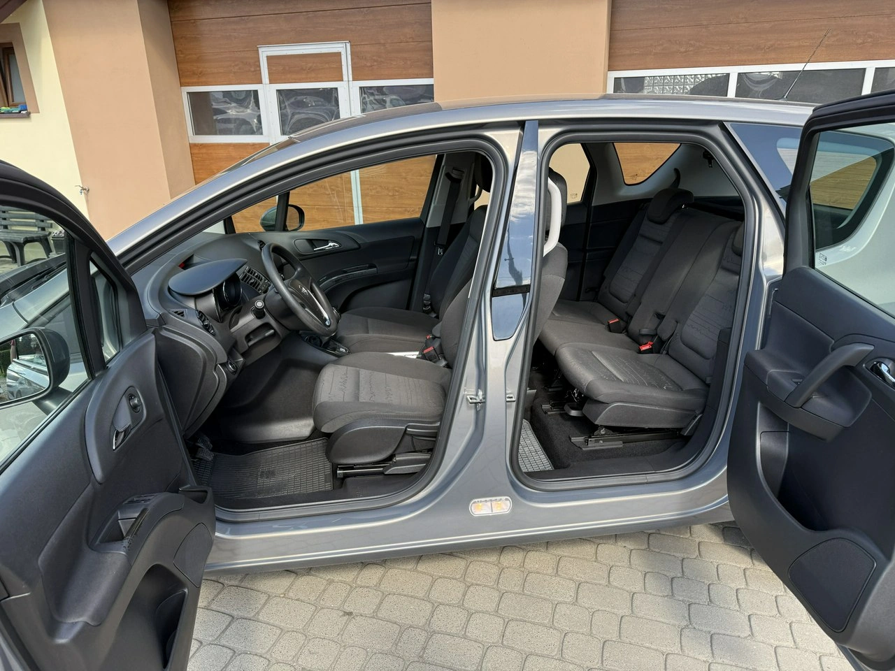 Opel Meriva - Zdjęcie 20