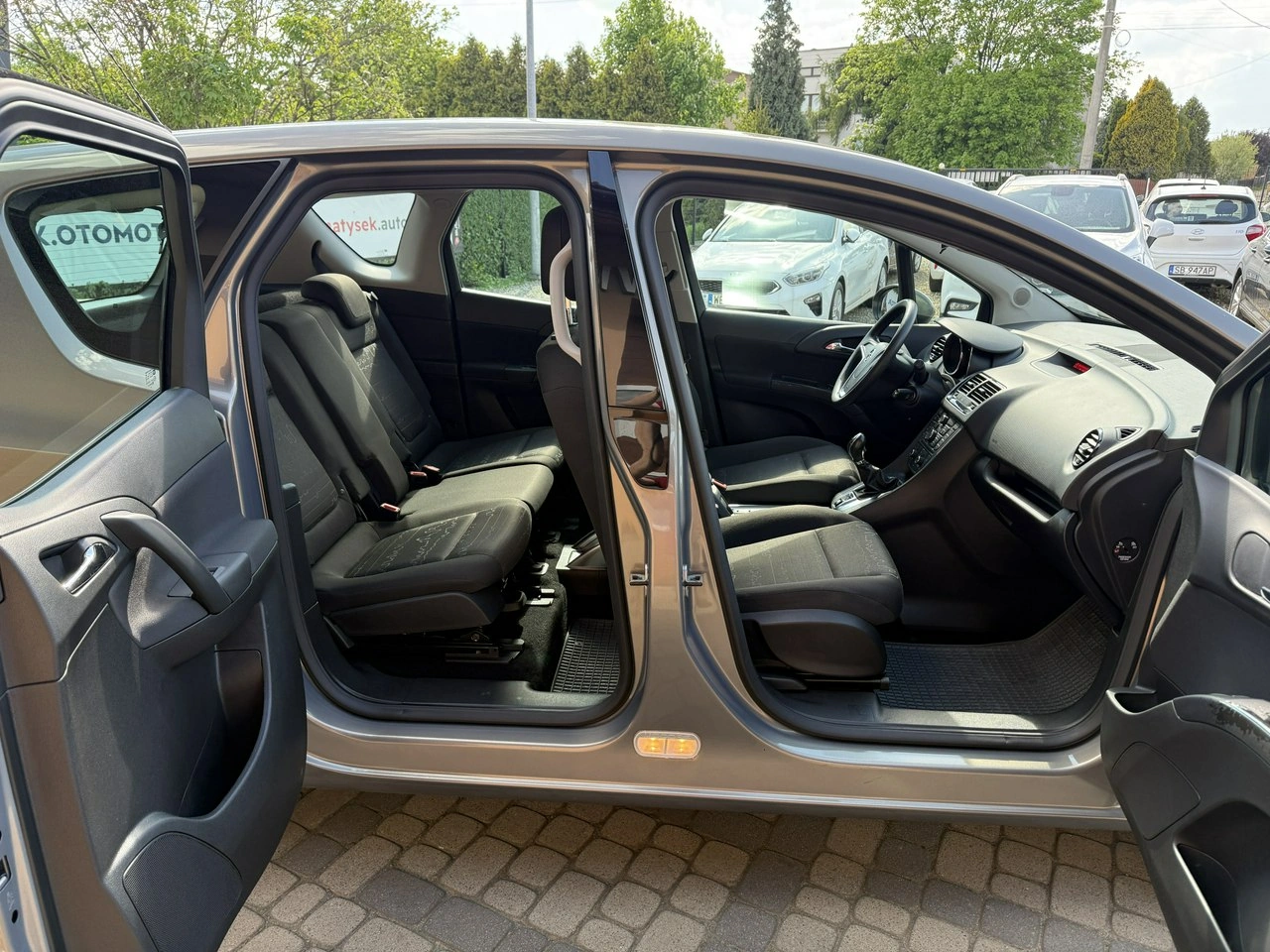 Opel Meriva - Zdjęcie 23