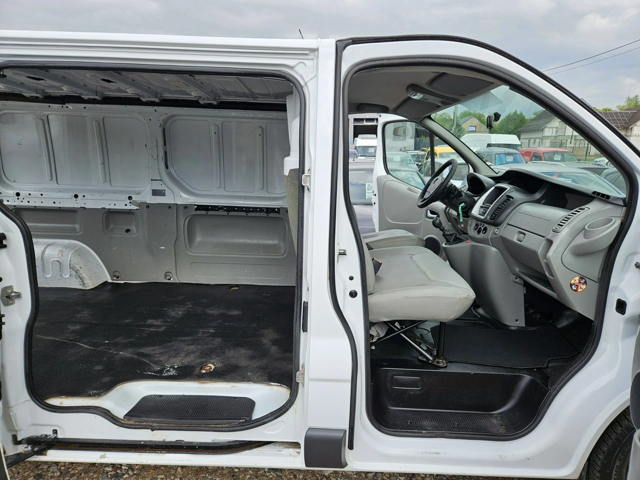 Opel Vivaro - Zdjęcie 9