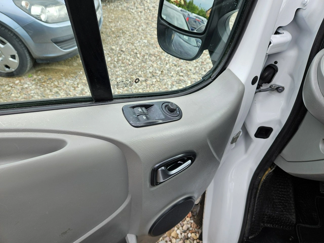 Opel Vivaro - Zdjęcie 11