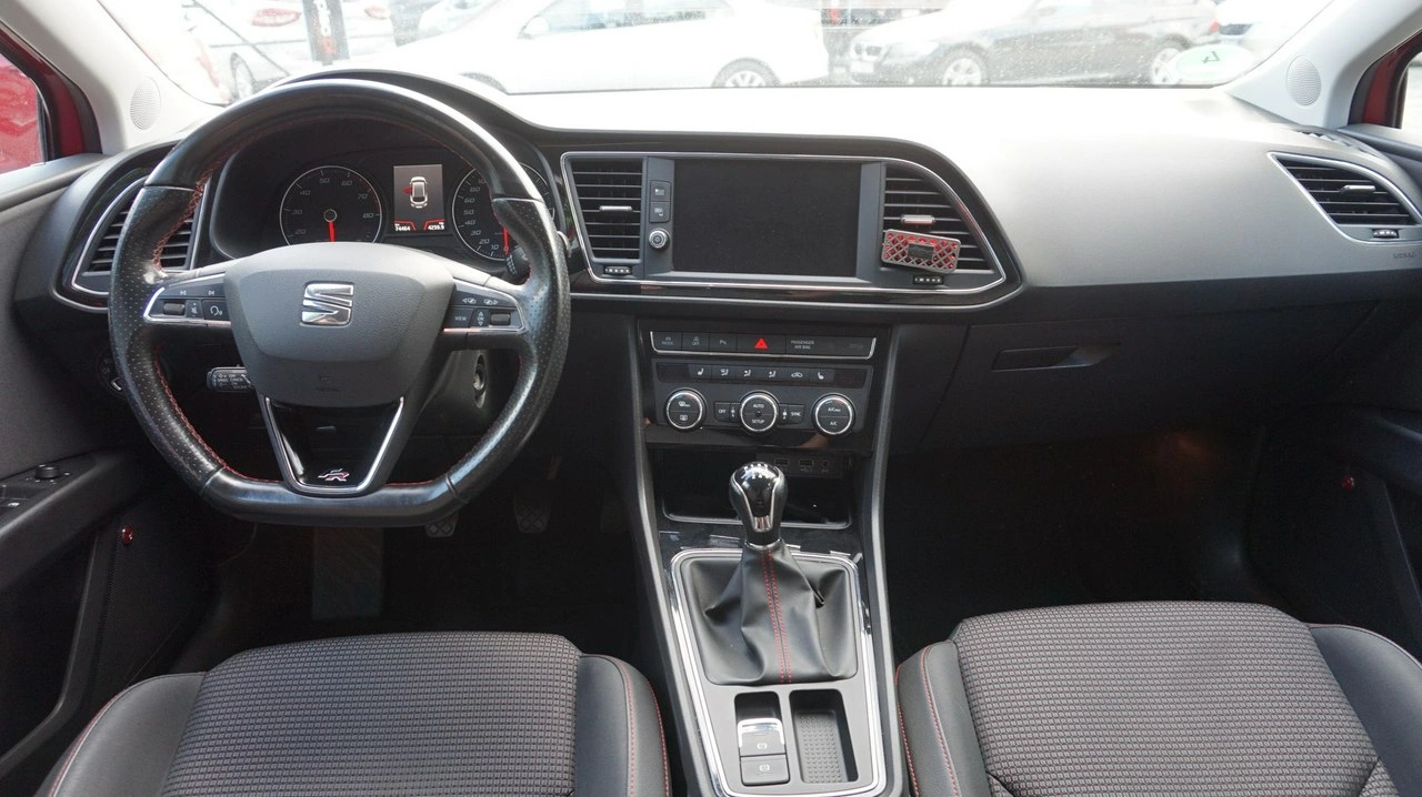Seat Leon - Zdjęcie 9