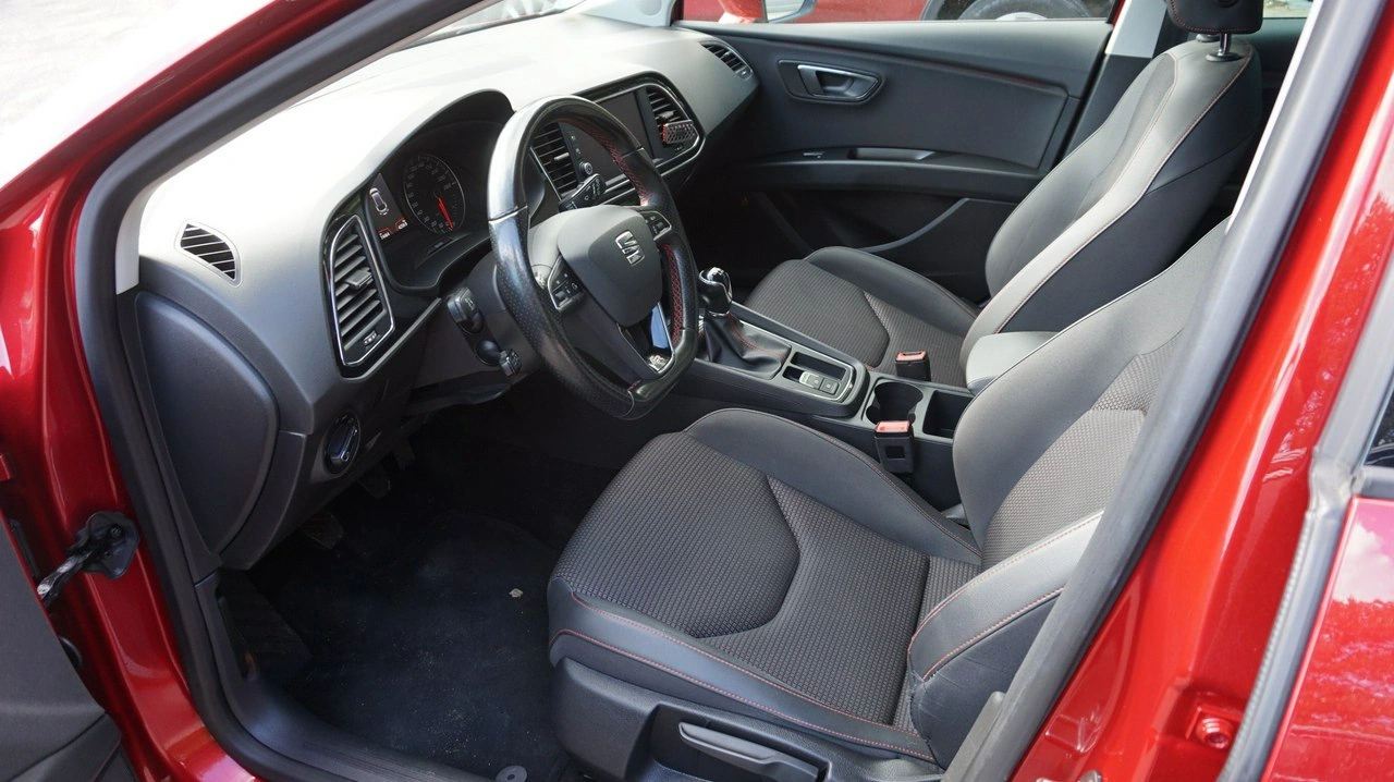 Seat Leon - Zdjęcie 10