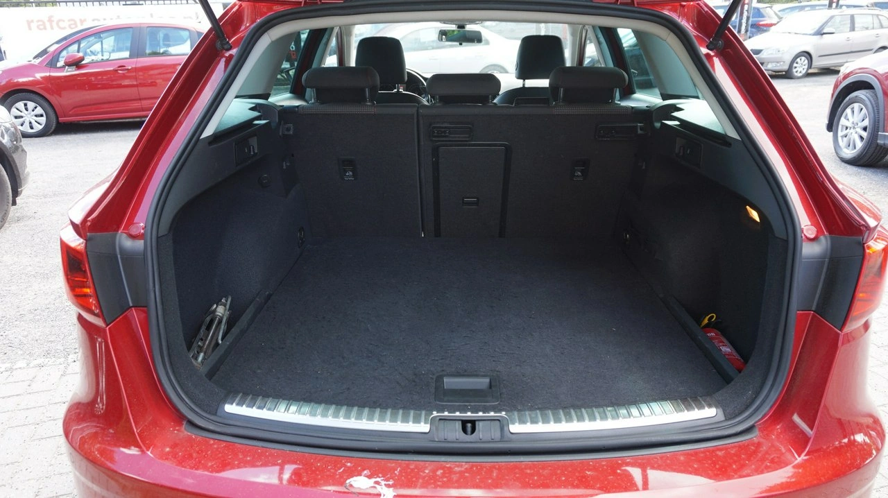 Seat Leon - Zdjęcie 11