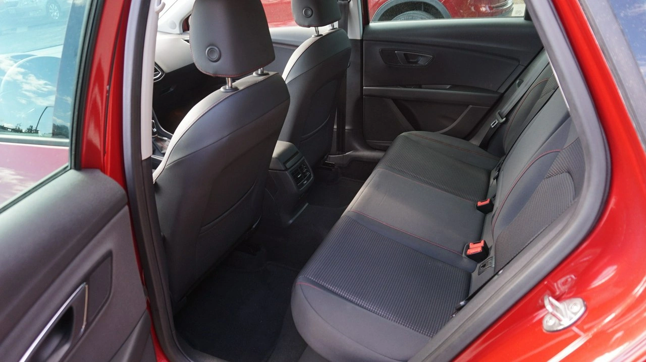 Seat Leon - Zdjęcie 8