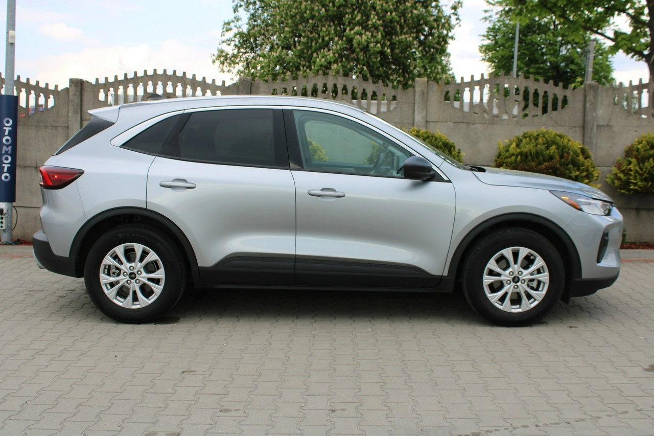 Ford Escape - Zdjęcie 10