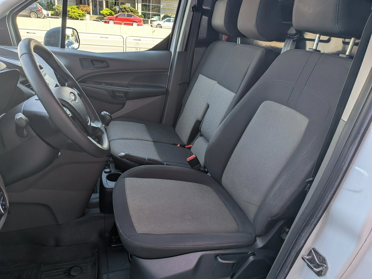 Ford Transit Connect - Zdjęcie 10