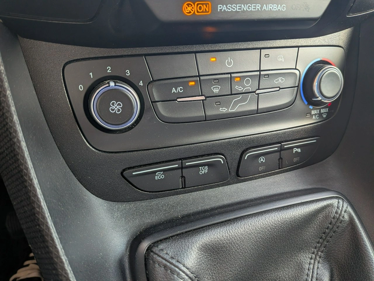 Ford Transit Connect - Zdjęcie 19