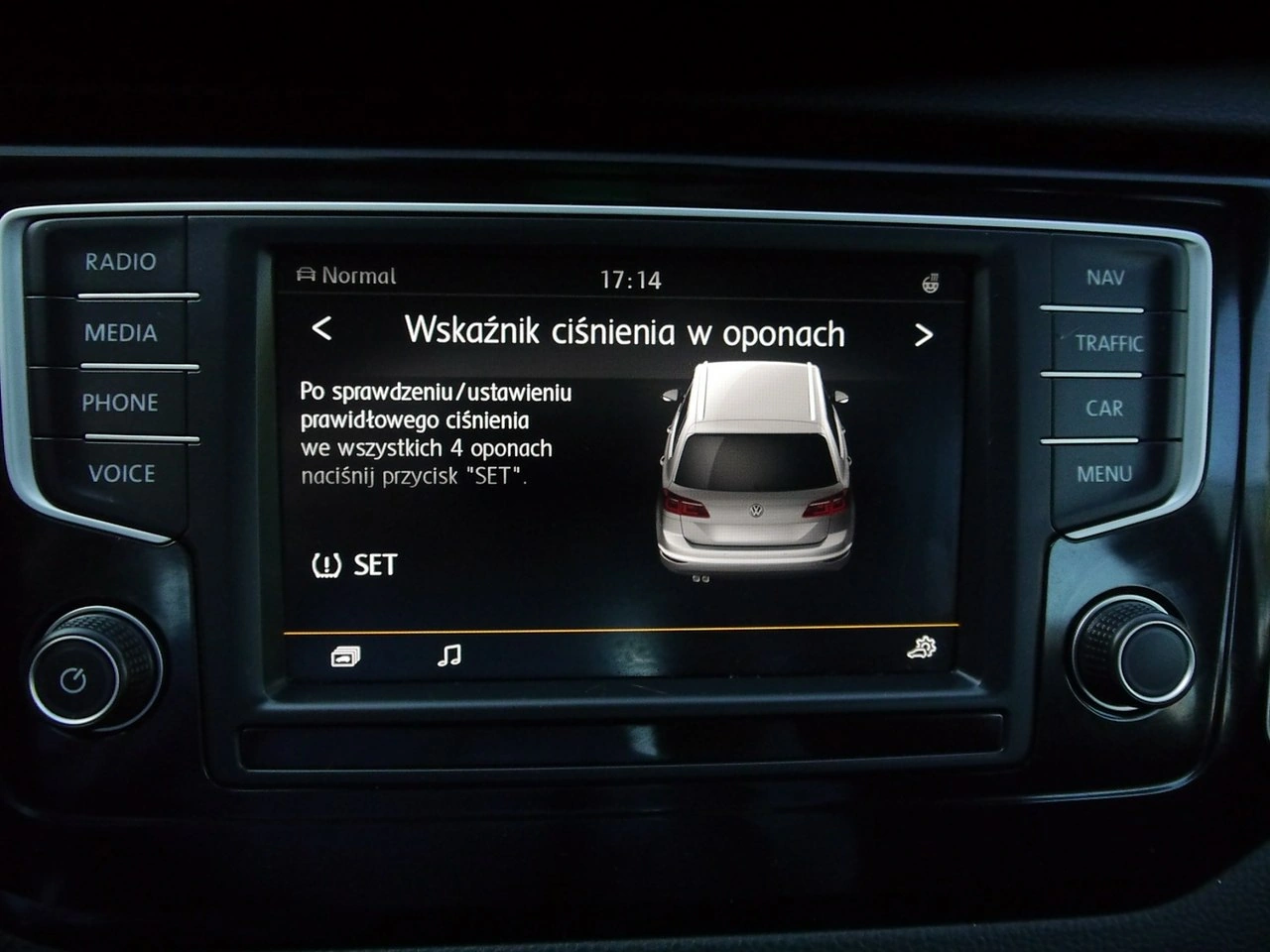 Volkswagen Golf Sportsvan - Zdjęcie 23