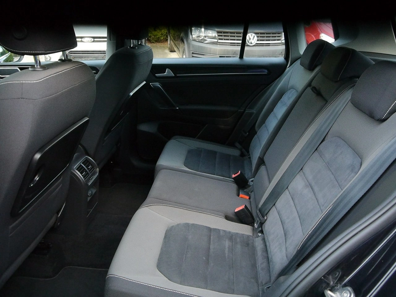 Volkswagen Golf Sportsvan - Zdjęcie 33