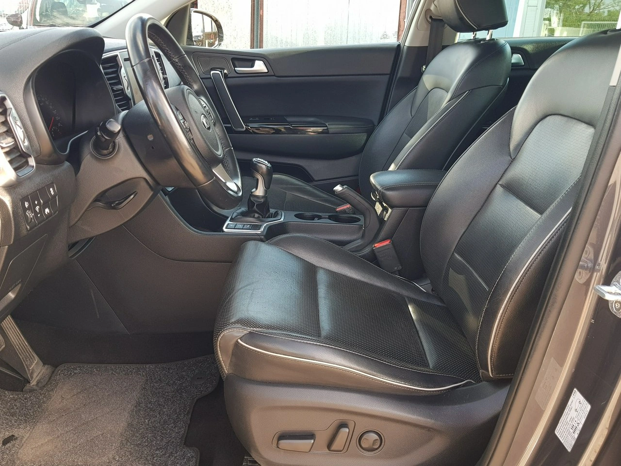 Kia Sportage - Zdjęcie 8