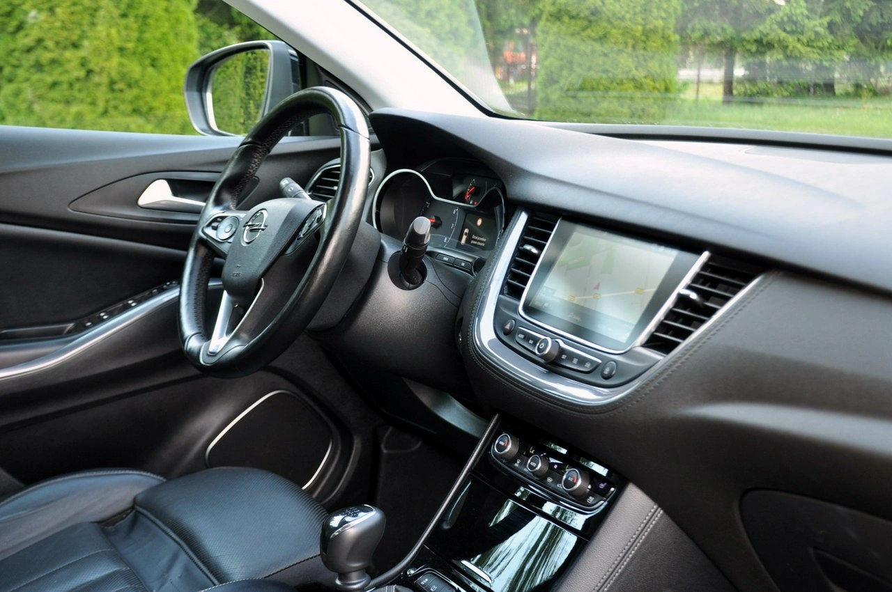 Opel Grandland X - Zdjęcie 17