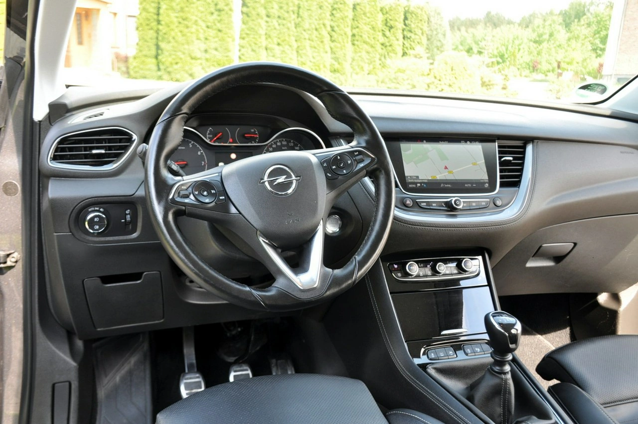 Opel Grandland X - Zdjęcie 30