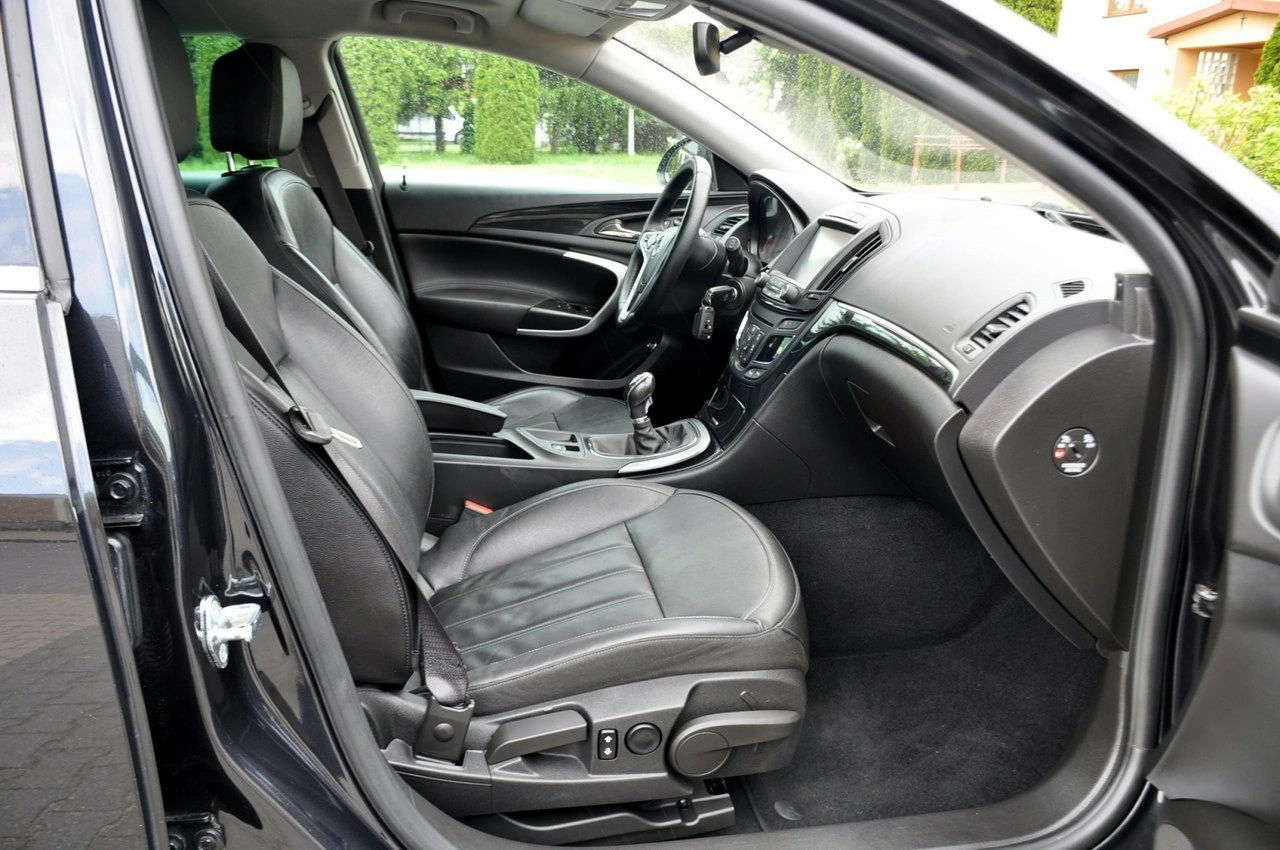 Opel Insignia - Zdjęcie 16
