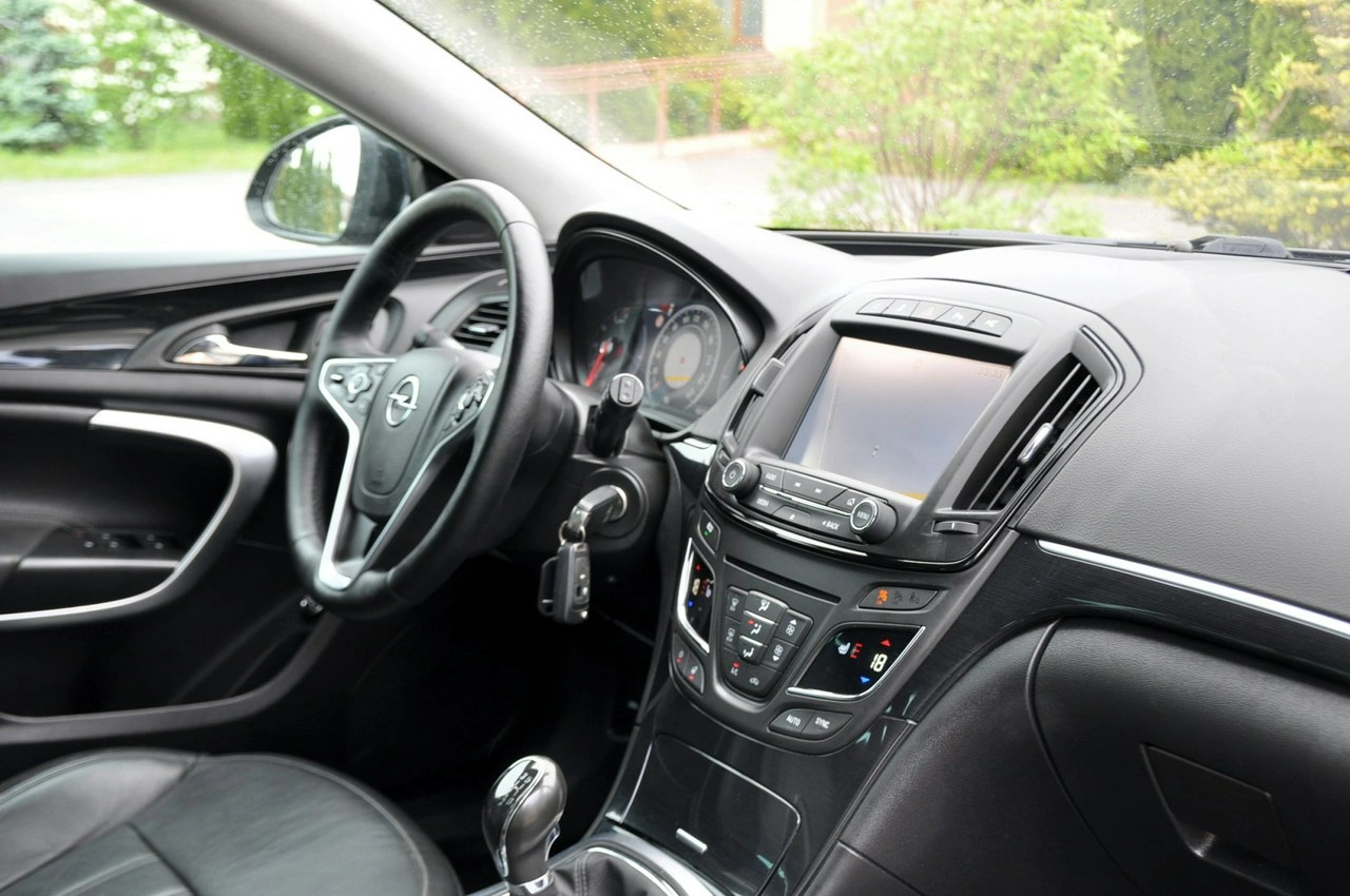 Opel Insignia - Zdjęcie 17