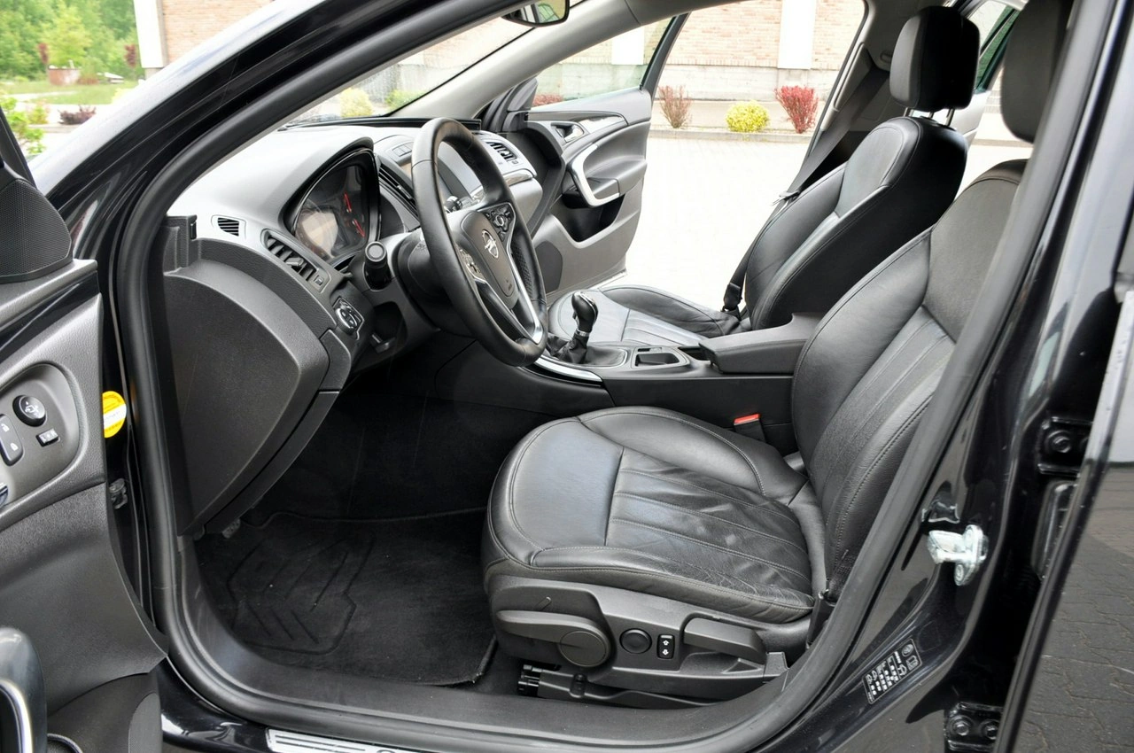 Opel Insignia - Zdjęcie 20