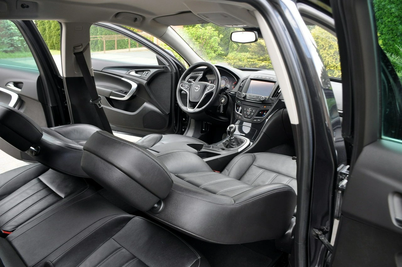 Opel Insignia - Zdjęcie 22