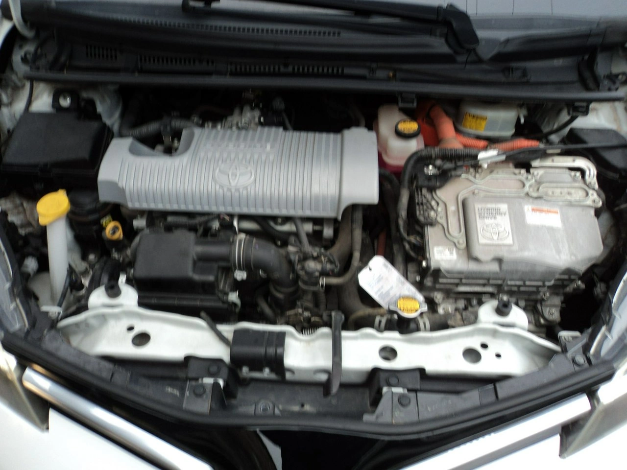 Toyota Yaris - Zdjęcie 12