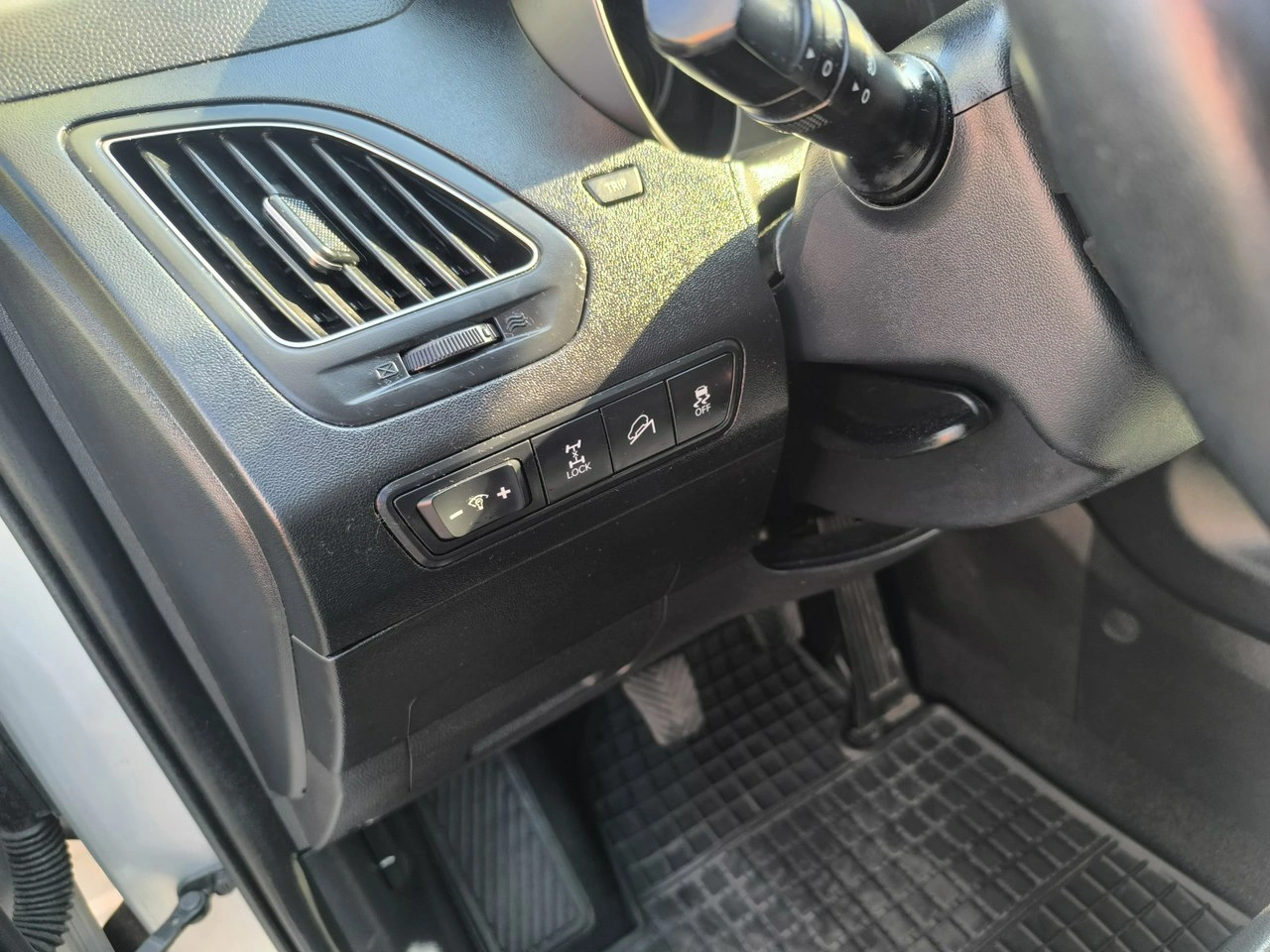 Hyundai ix35 - Zdjęcie 15