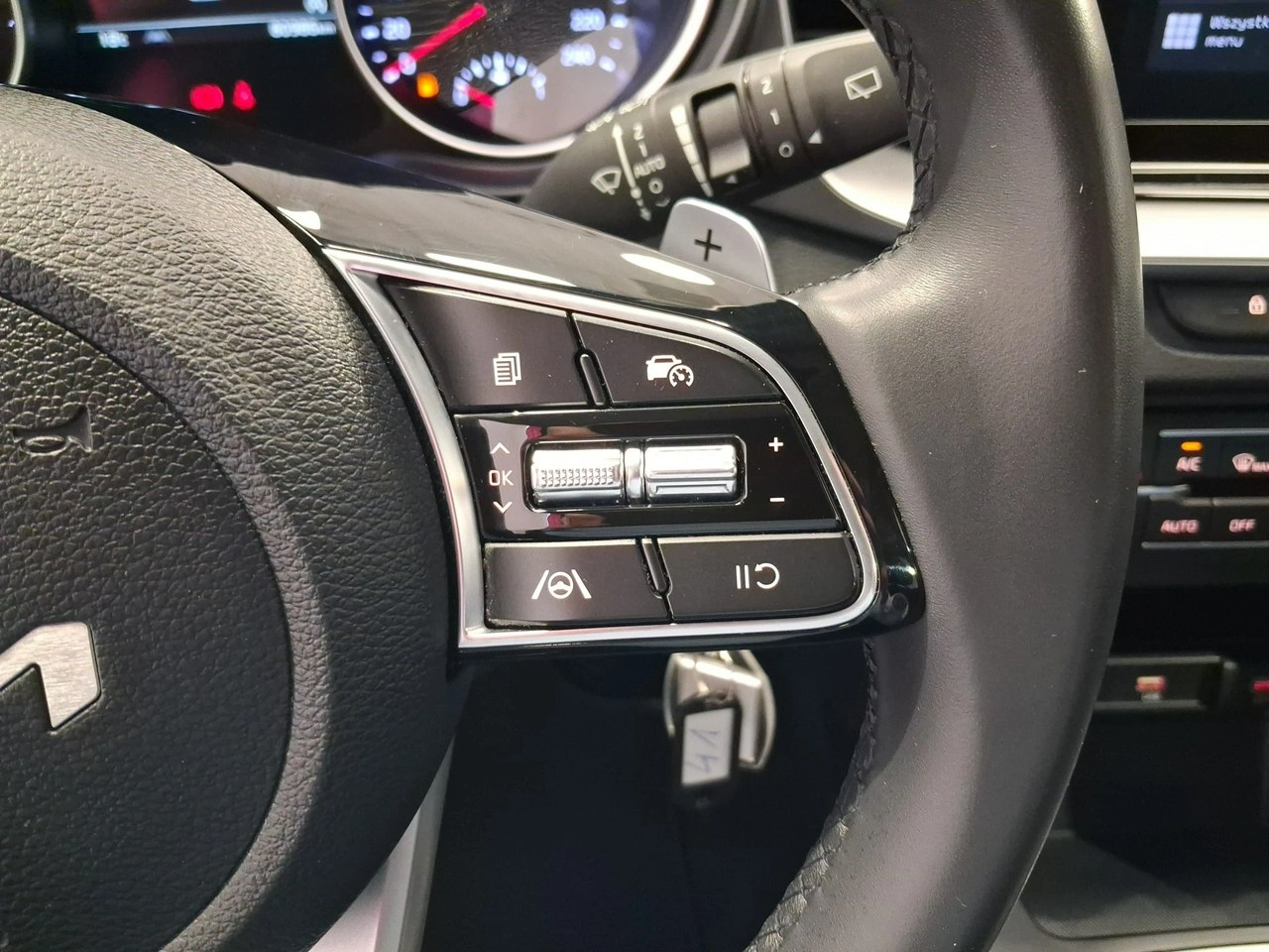 Kia XCeed - Zdjęcie 9