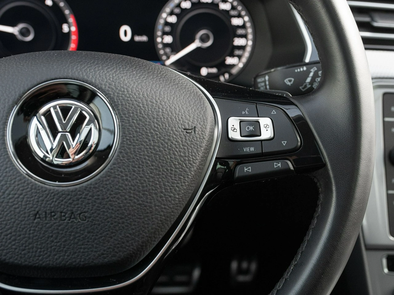 Volkswagen Passat Alltrack - Zdjęcie 15