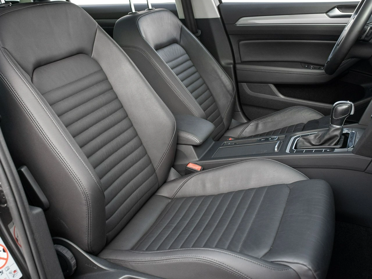 Volkswagen Passat Alltrack - Zdjęcie 34