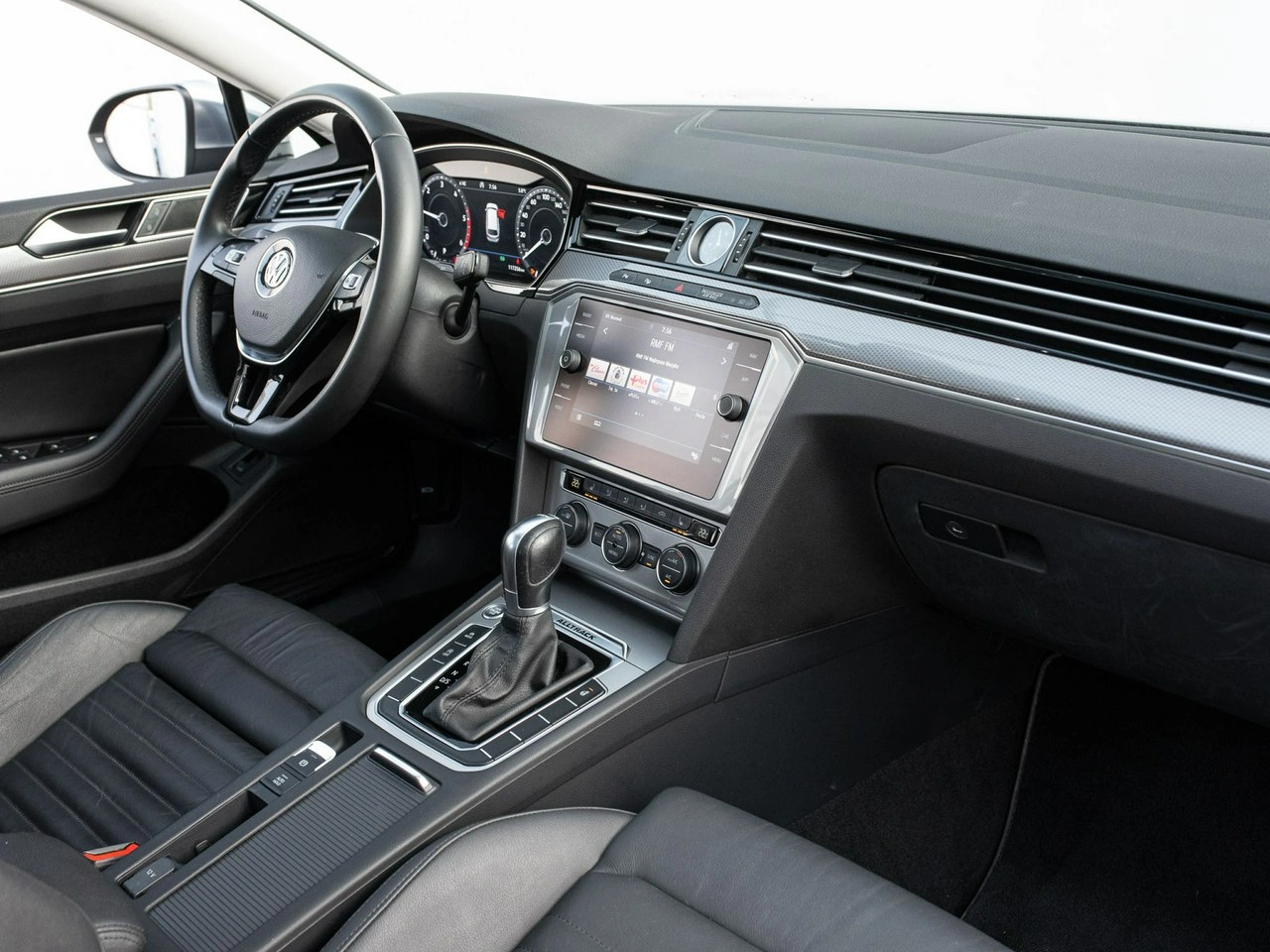 Volkswagen Passat Alltrack - Zdjęcie 36