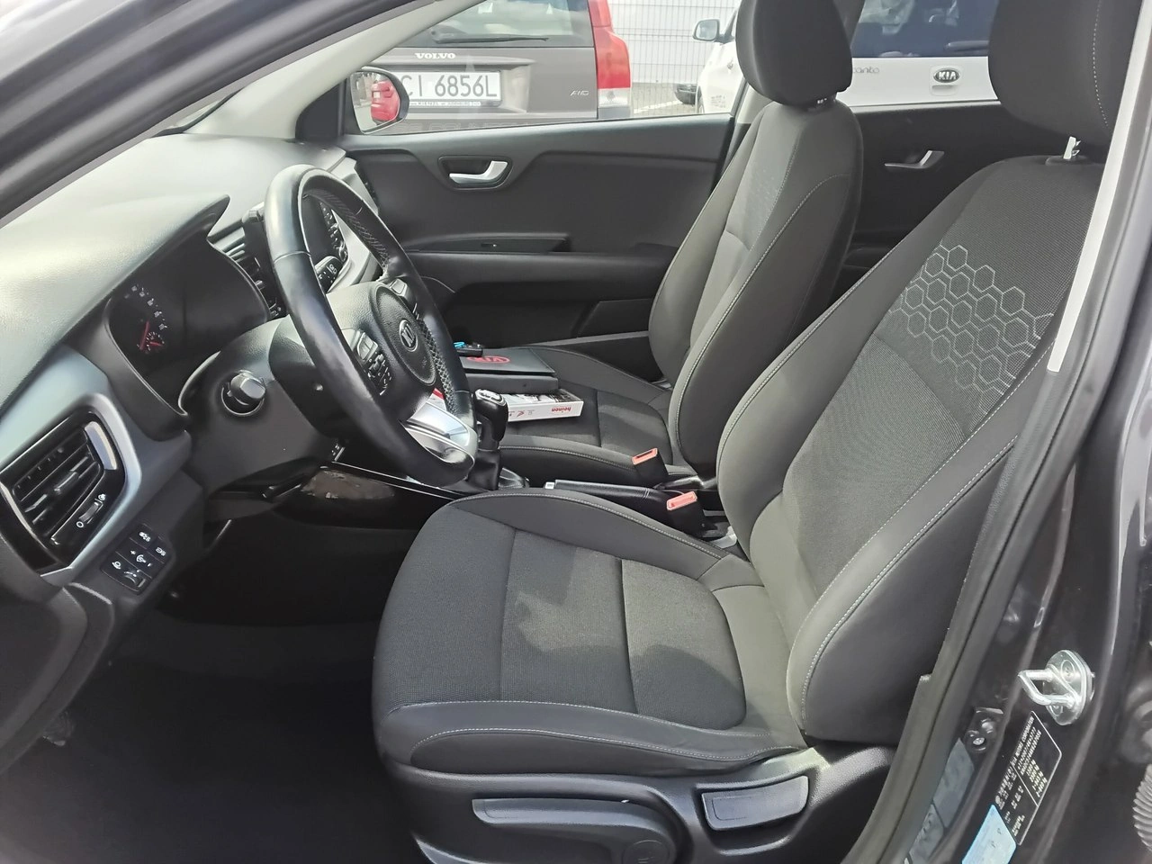 Kia Rio - Zdjęcie 11