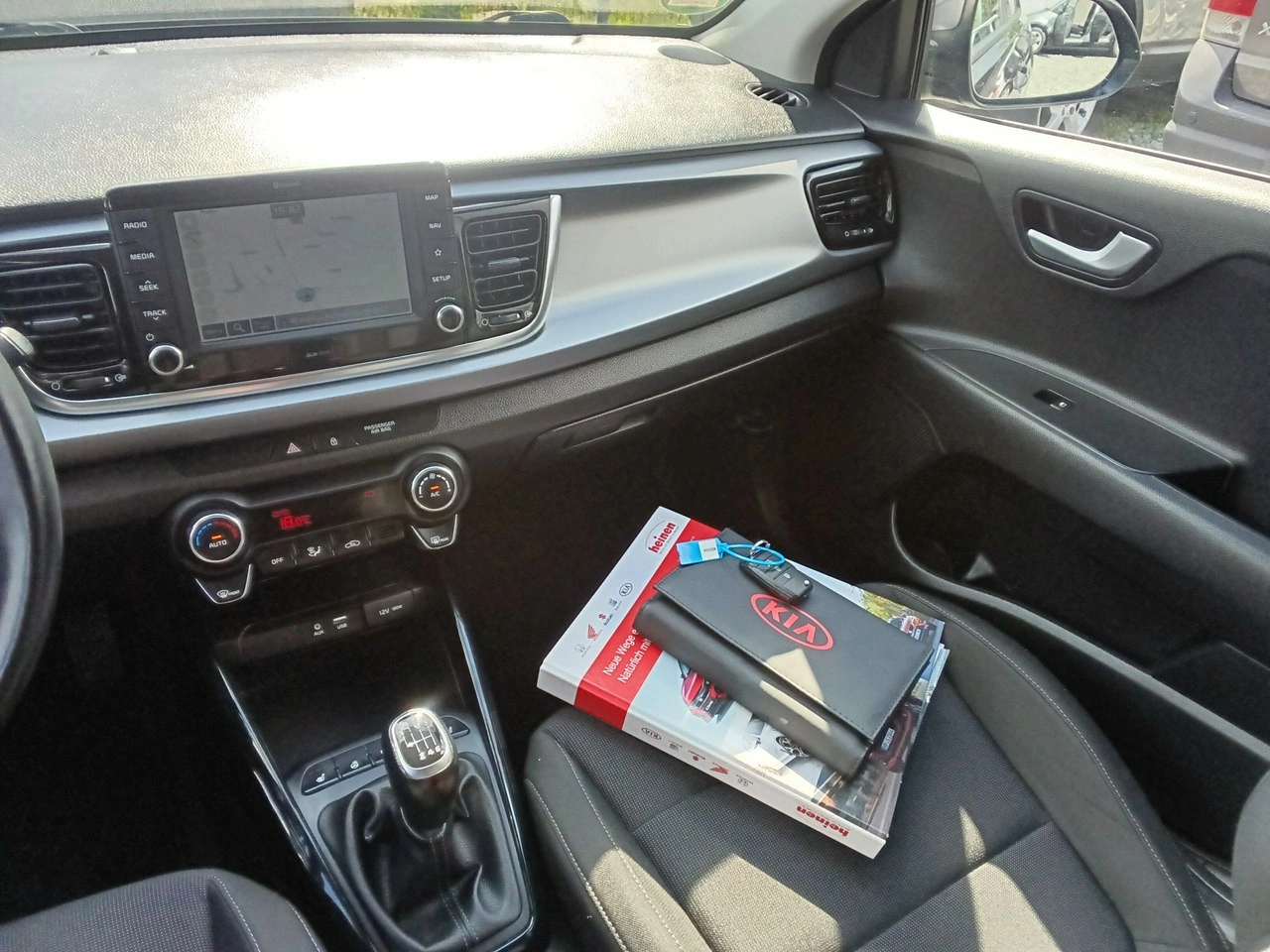 Kia Rio - Zdjęcie 14