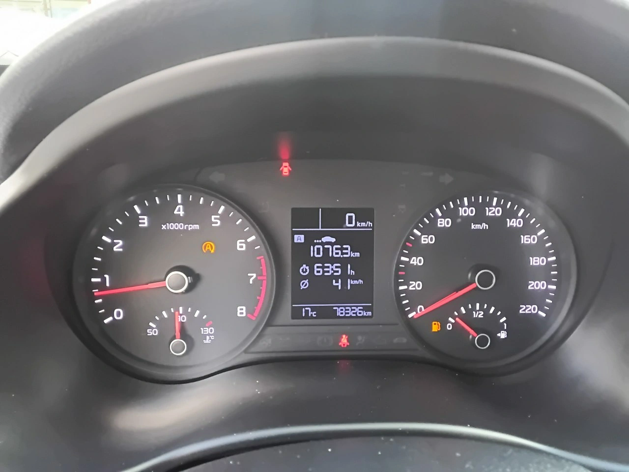 Kia Rio - Zdjęcie 24