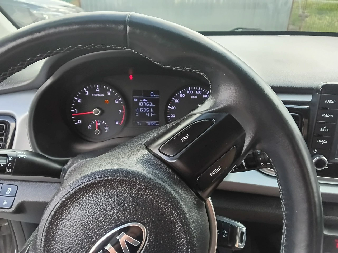 Kia Rio - Zdjęcie 25