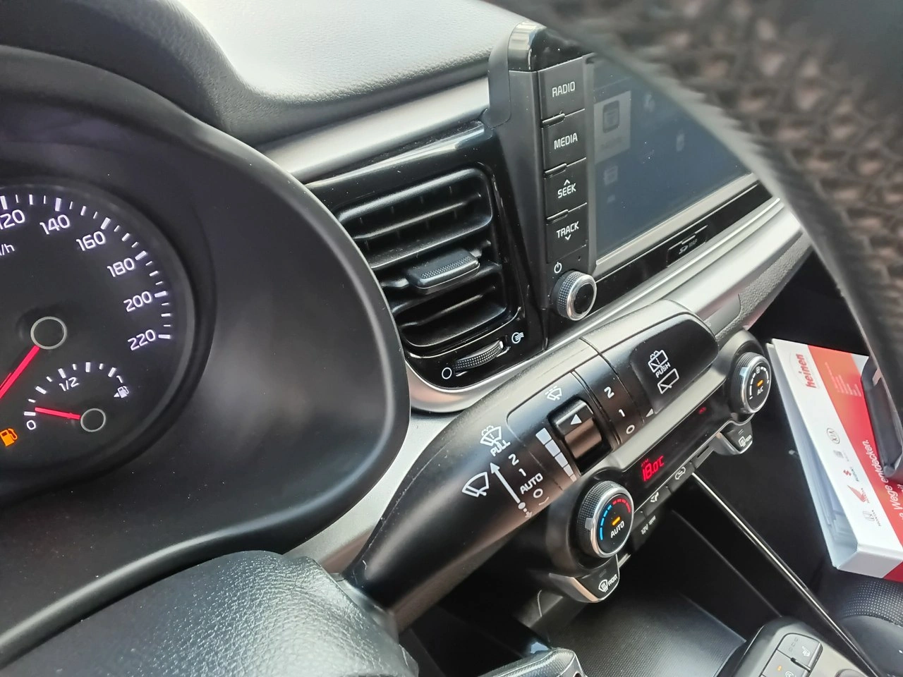 Kia Rio - Zdjęcie 31