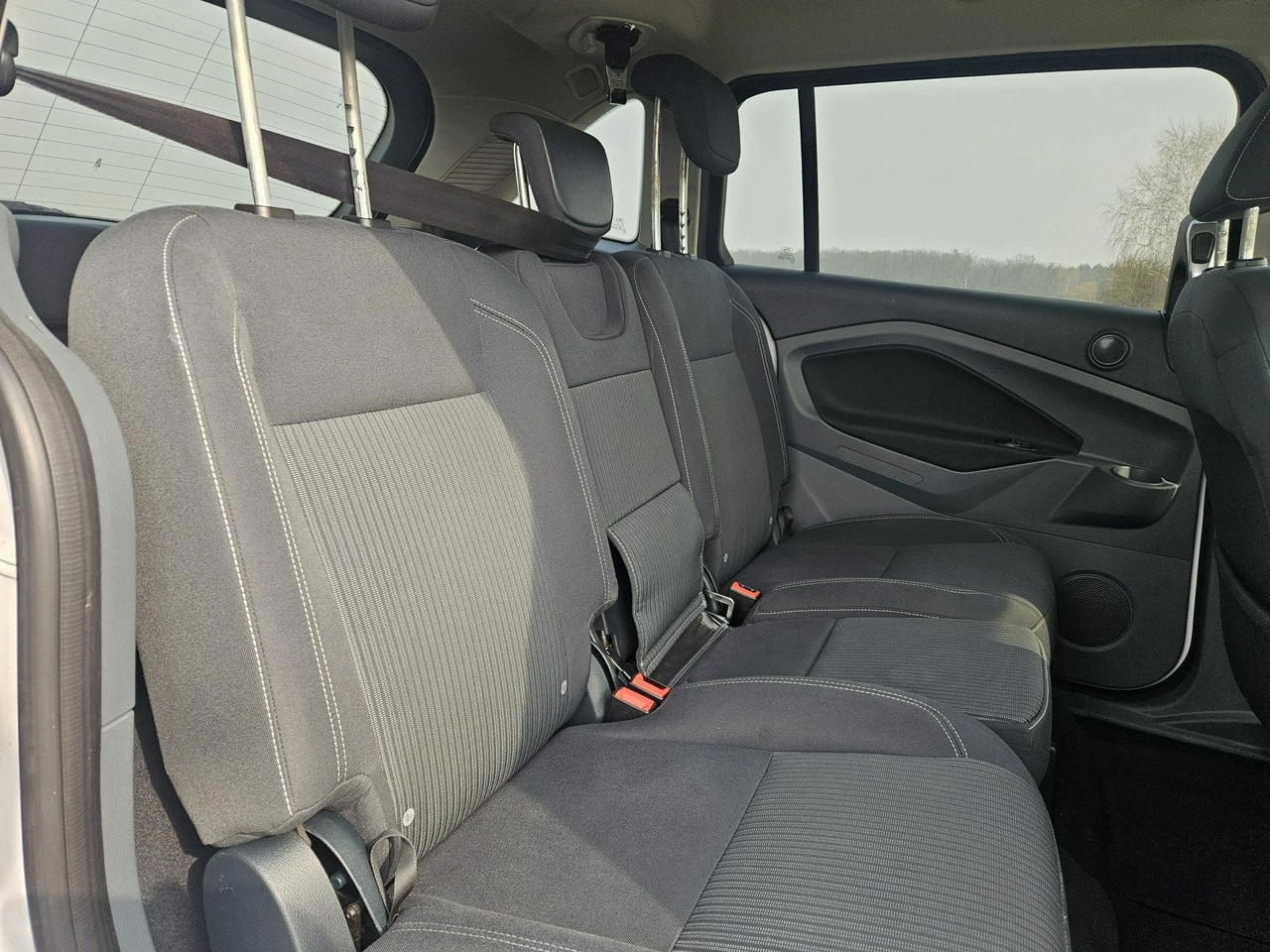 Ford Grand C-MAX - Zdjęcie 10