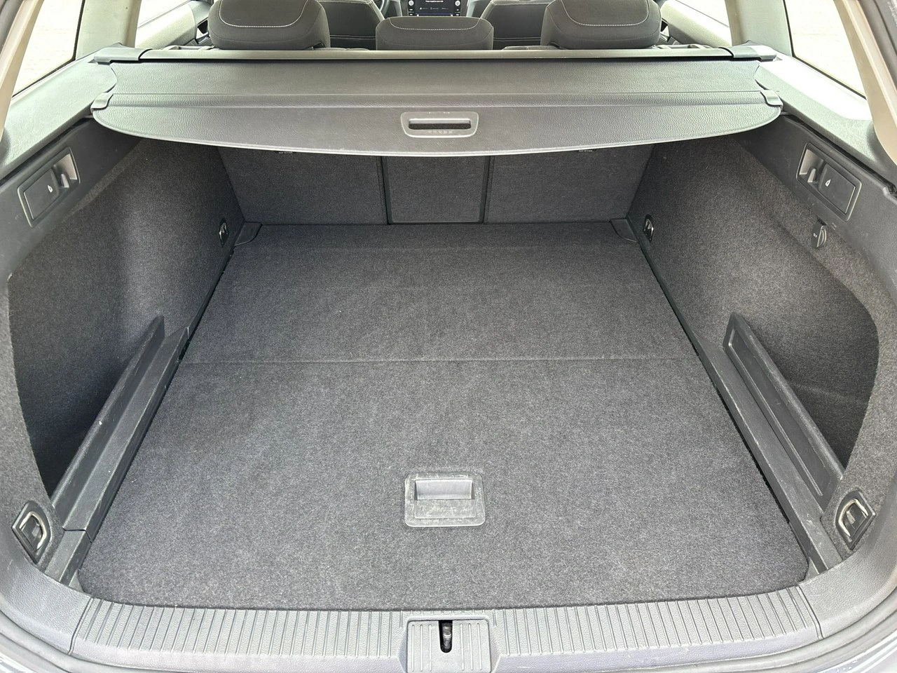 Volkswagen Passat - Zdjęcie 12