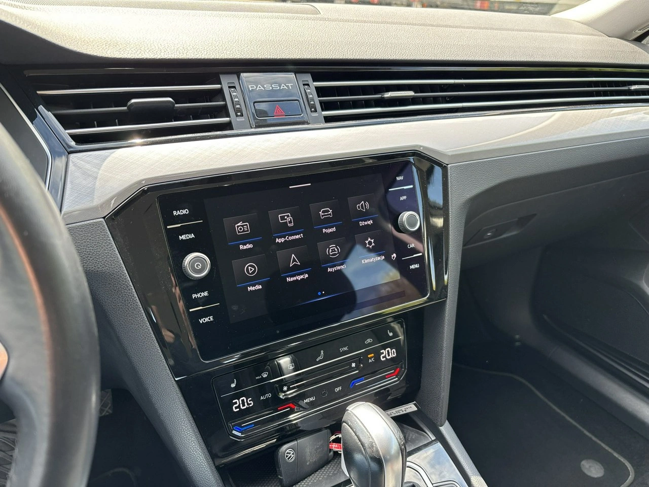 Volkswagen Passat - Zdjęcie 20