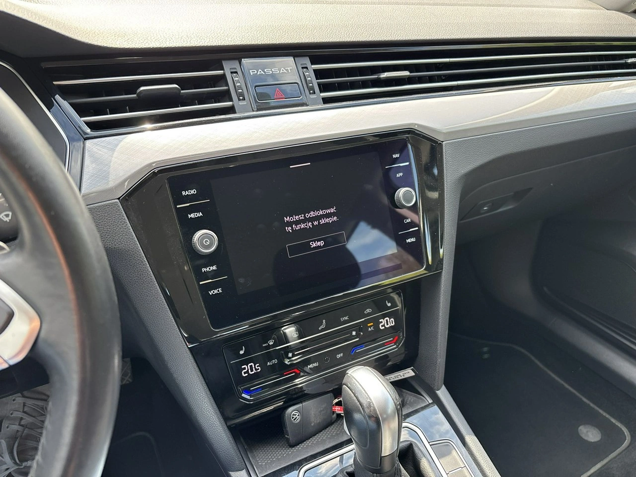 Volkswagen Passat - Zdjęcie 22