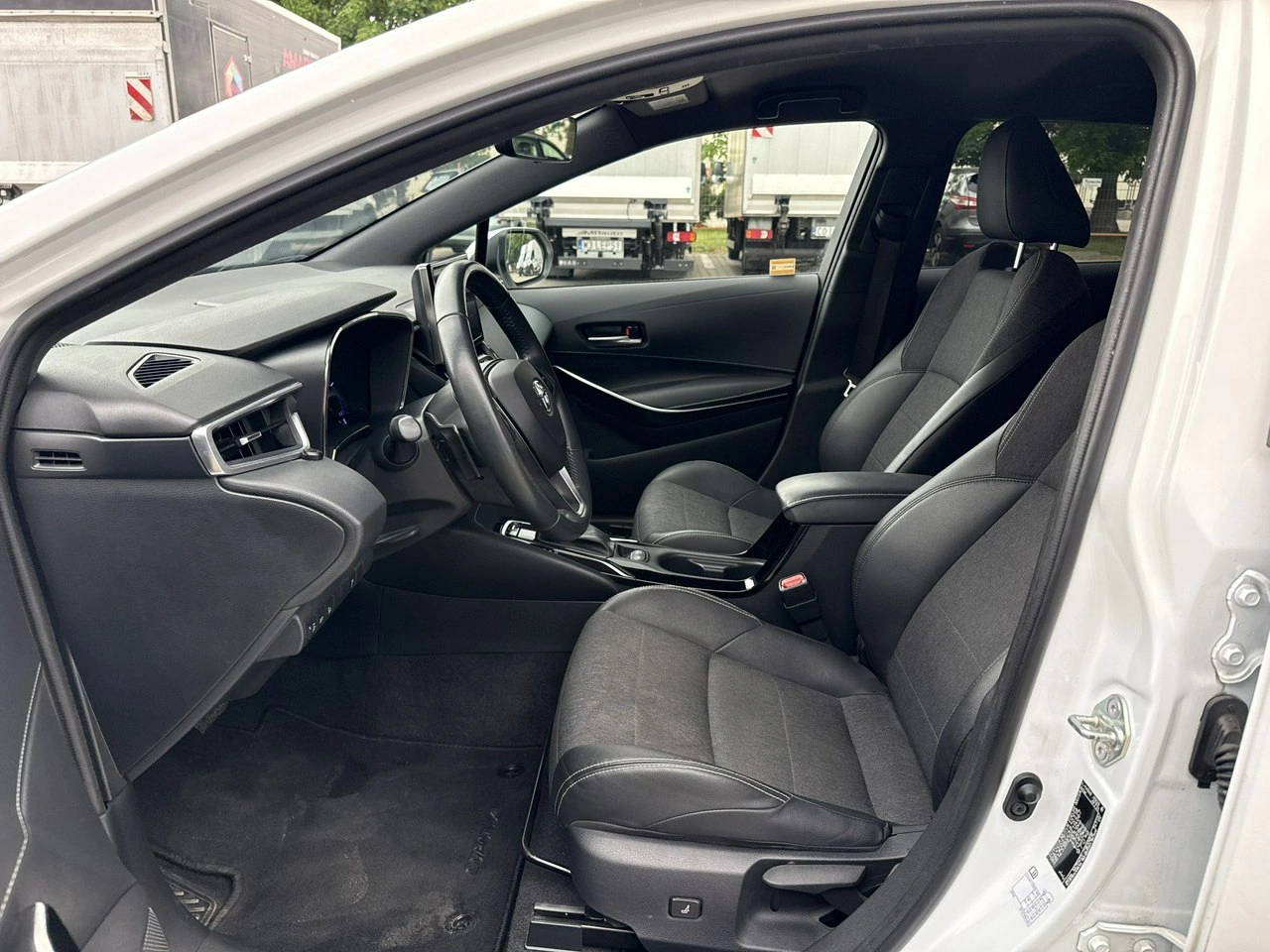 Toyota Corolla - Zdjęcie 10