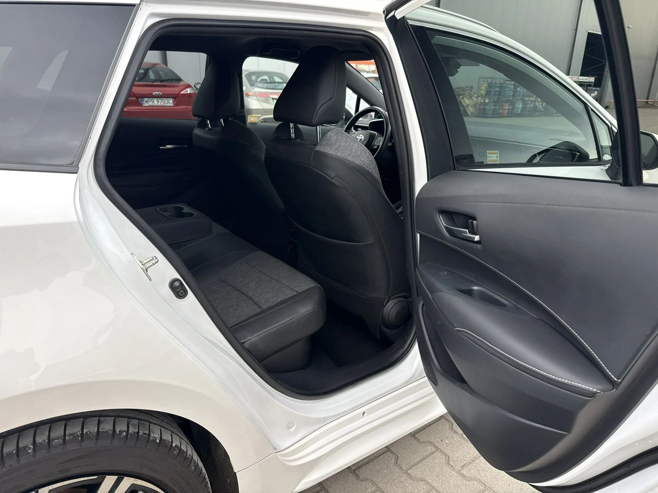 Toyota Corolla - Zdjęcie 16