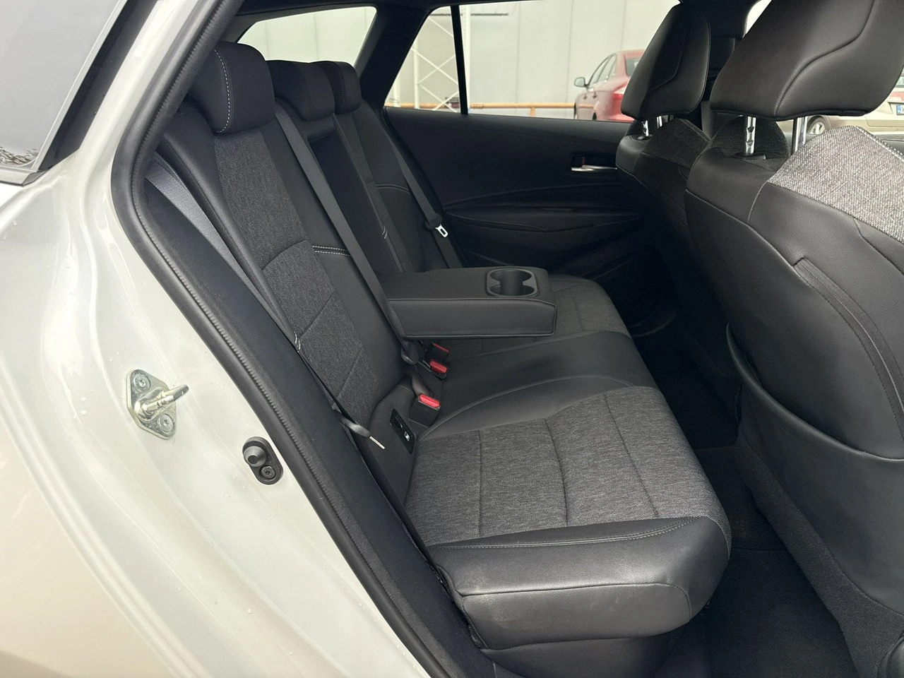Toyota Corolla - Zdjęcie 17