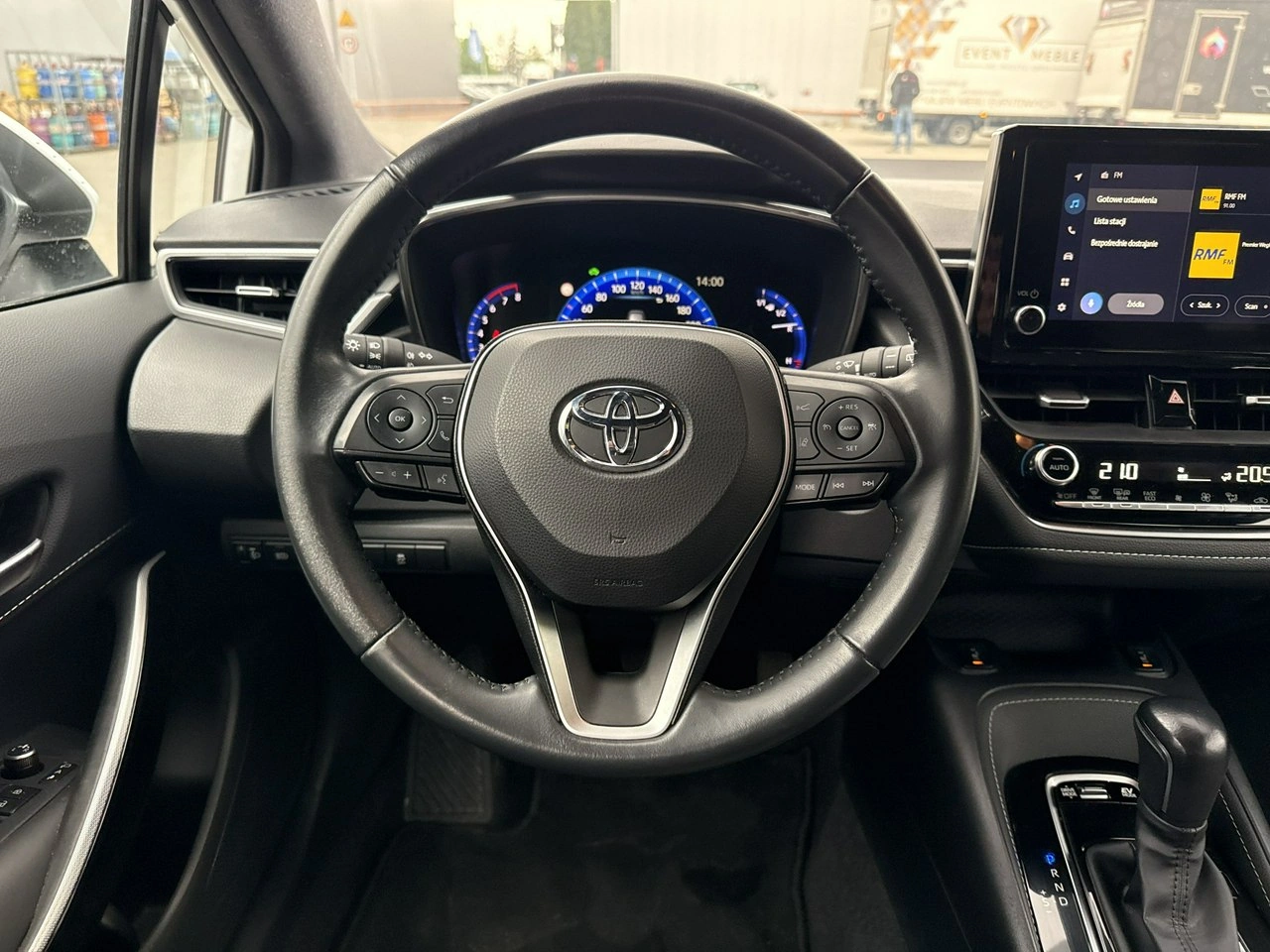 Toyota Corolla - Zdjęcie 24