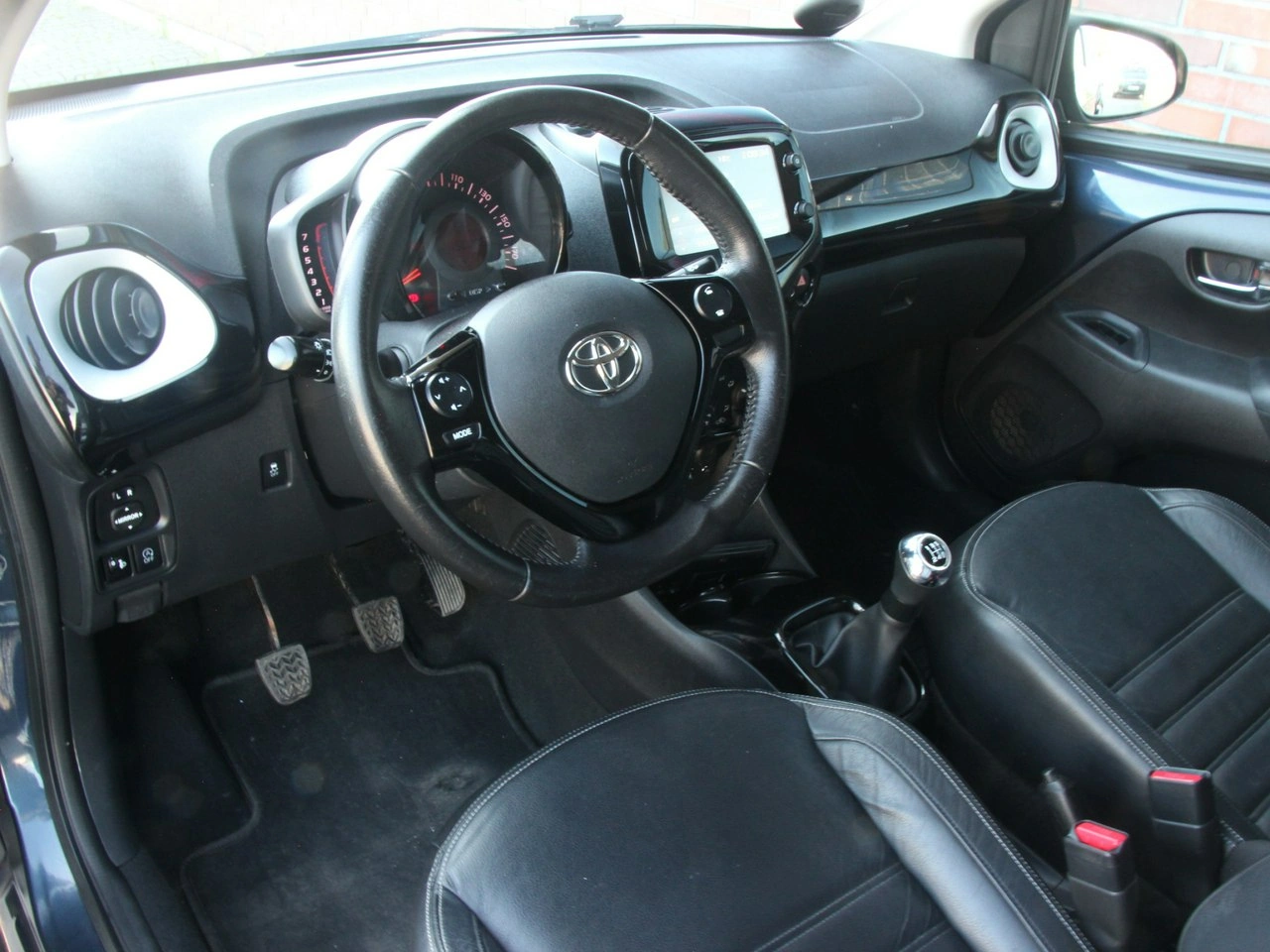 Toyota Aygo - Zdjęcie 14