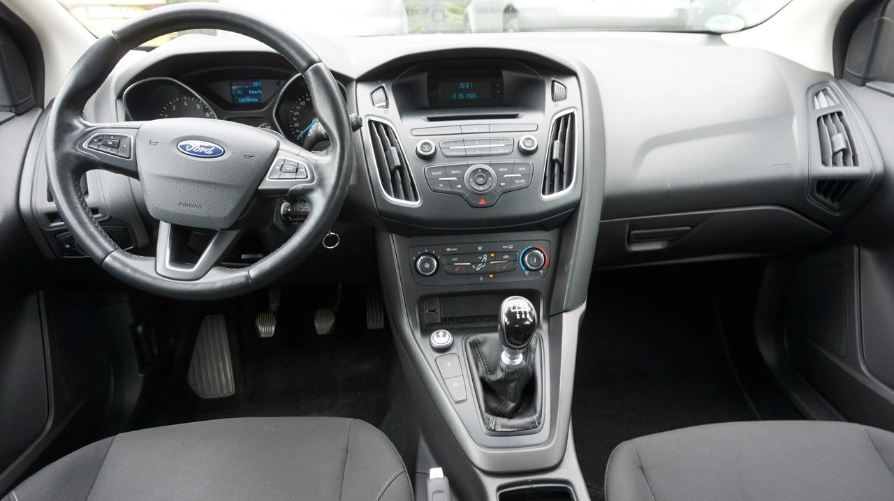 Ford Focus - Zdjęcie 9