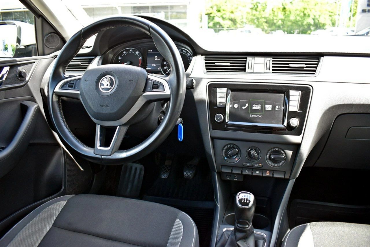 Skoda RAPID - Zdjęcie 14