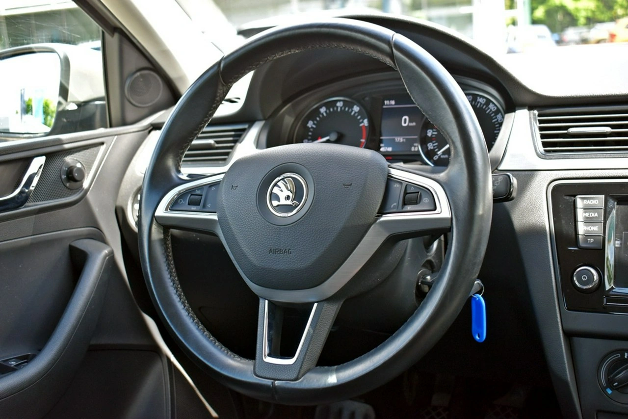 Skoda RAPID - Zdjęcie 15
