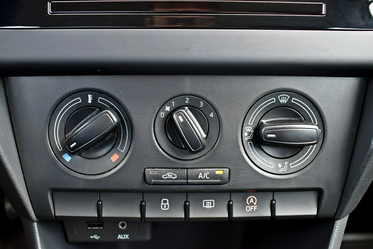 Skoda RAPID - Zdjęcie 18