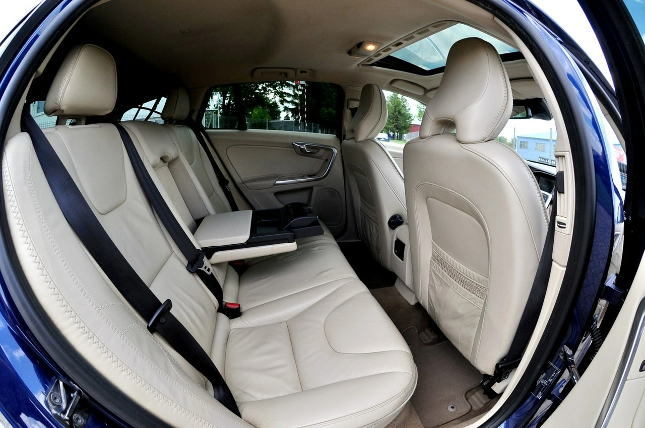Volvo V60 - Zdjęcie 8