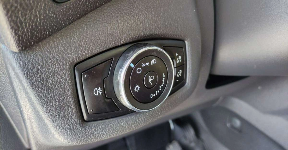 Ford Transit Connect - Zdjęcie 29